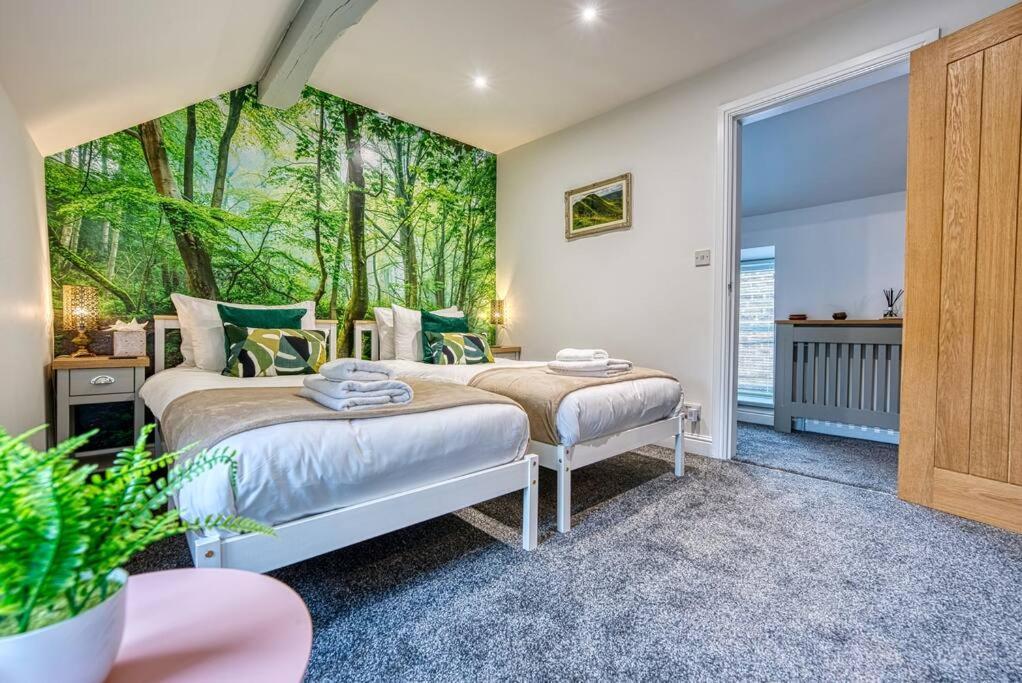 Delightful Two-Bedroom Cottage In The Heart Of Bakewell Exterior photo