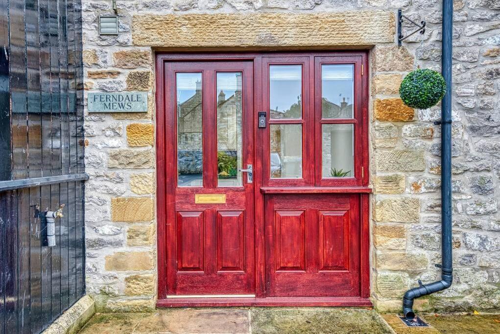 Delightful Two-Bedroom Cottage In The Heart Of Bakewell Exterior photo